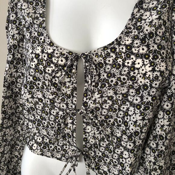 NEW Levi's Embry Tie Front Blouse L Puff Balloon Sleeve Cropped Crop Top Floral - Picture 4 of 9